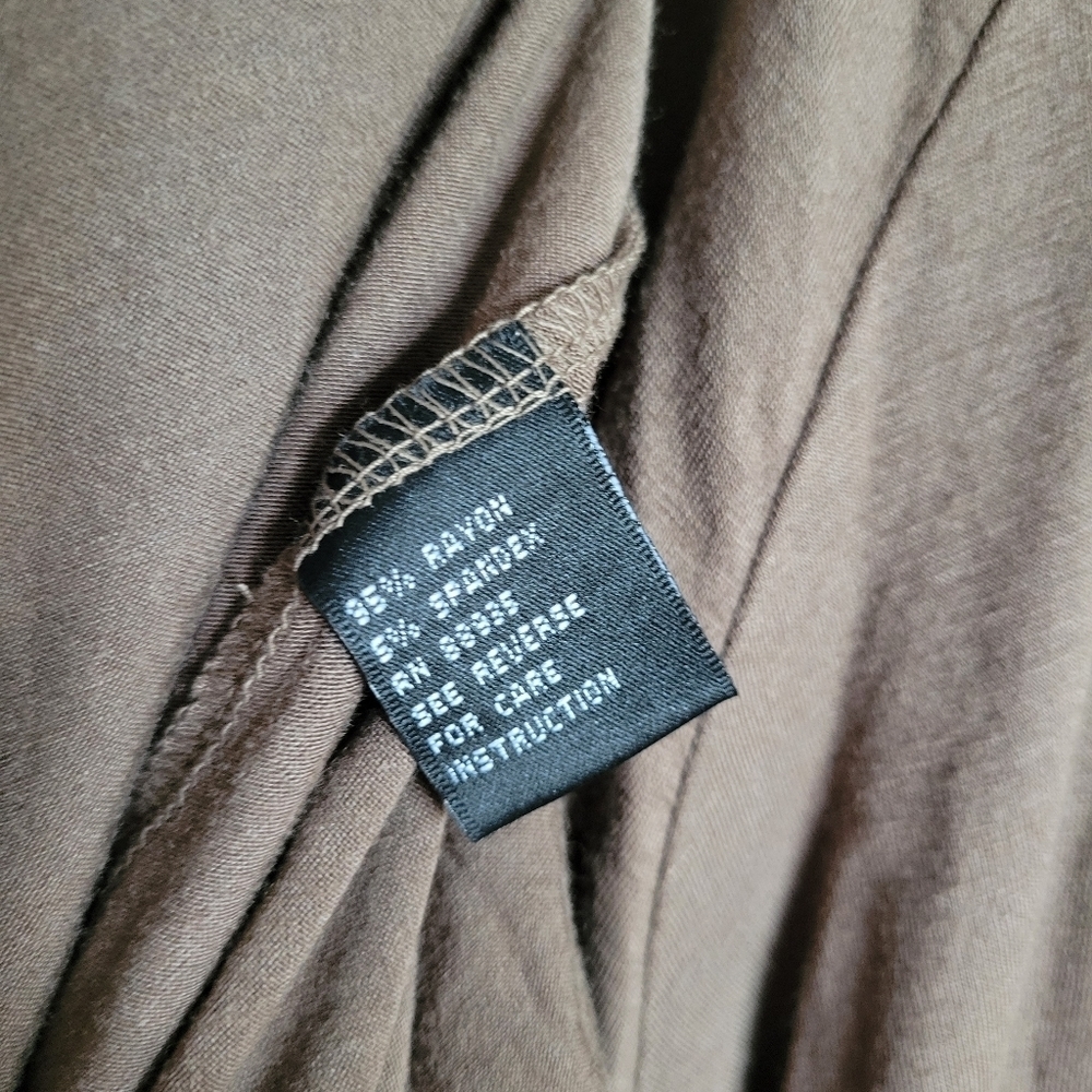 Michelle Nicole Women's Brown Long Sleeve Bead Embellished Top Size 3X NWT - Picture 2 of 7